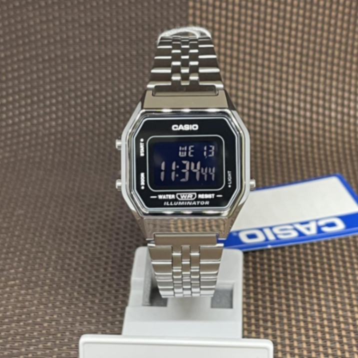 Reloj Casio LA680WA-1BDF 2