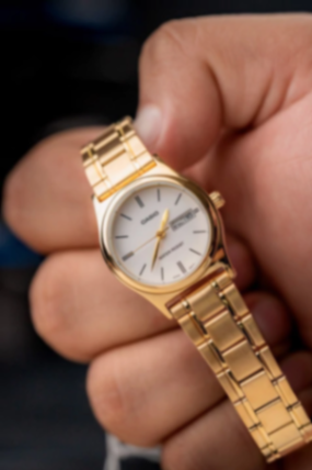 Reloj Casio LTP V006G 3